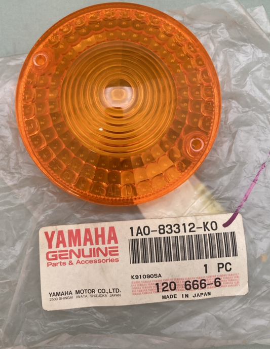 NEW GENUINE YAMAHA 1A0-83312-K0 Lens, Flasher