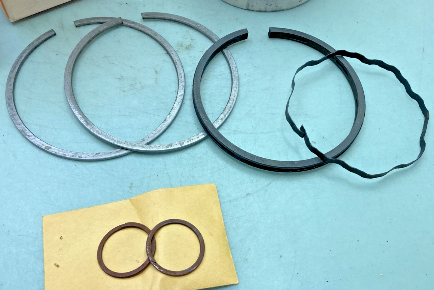 NEW GENUINE HARLEY DAVIDSON 22258-70 PISTON WITH RINGS