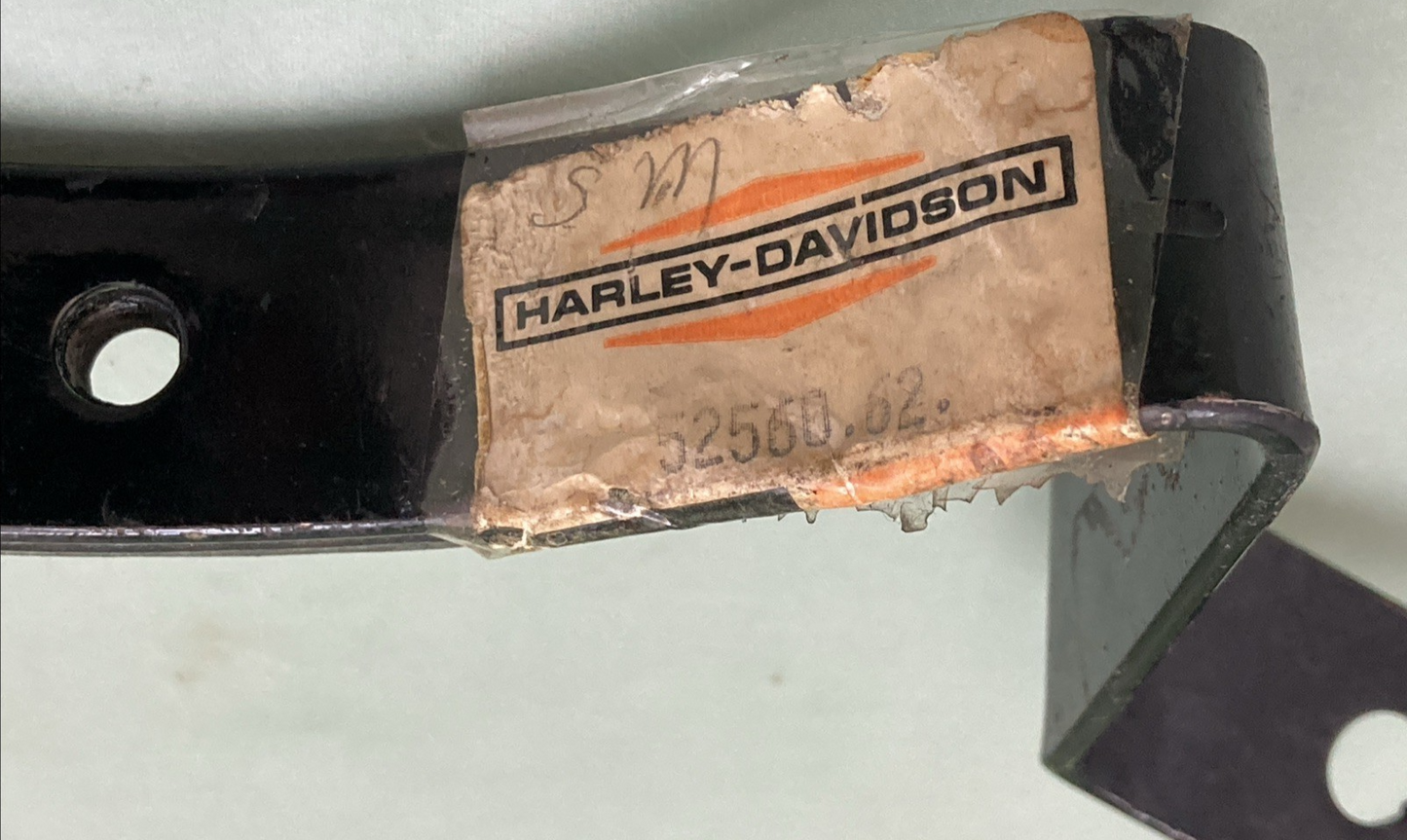 NEW GENUINE HARLEY-DAVIDSON 52560-62 Rear bracket, buddy seat