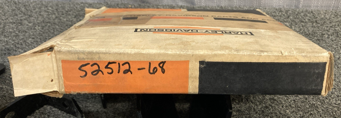 NEW GENUINE HARLEY-DAVIDSON 52512-68 Buddy seat fittings