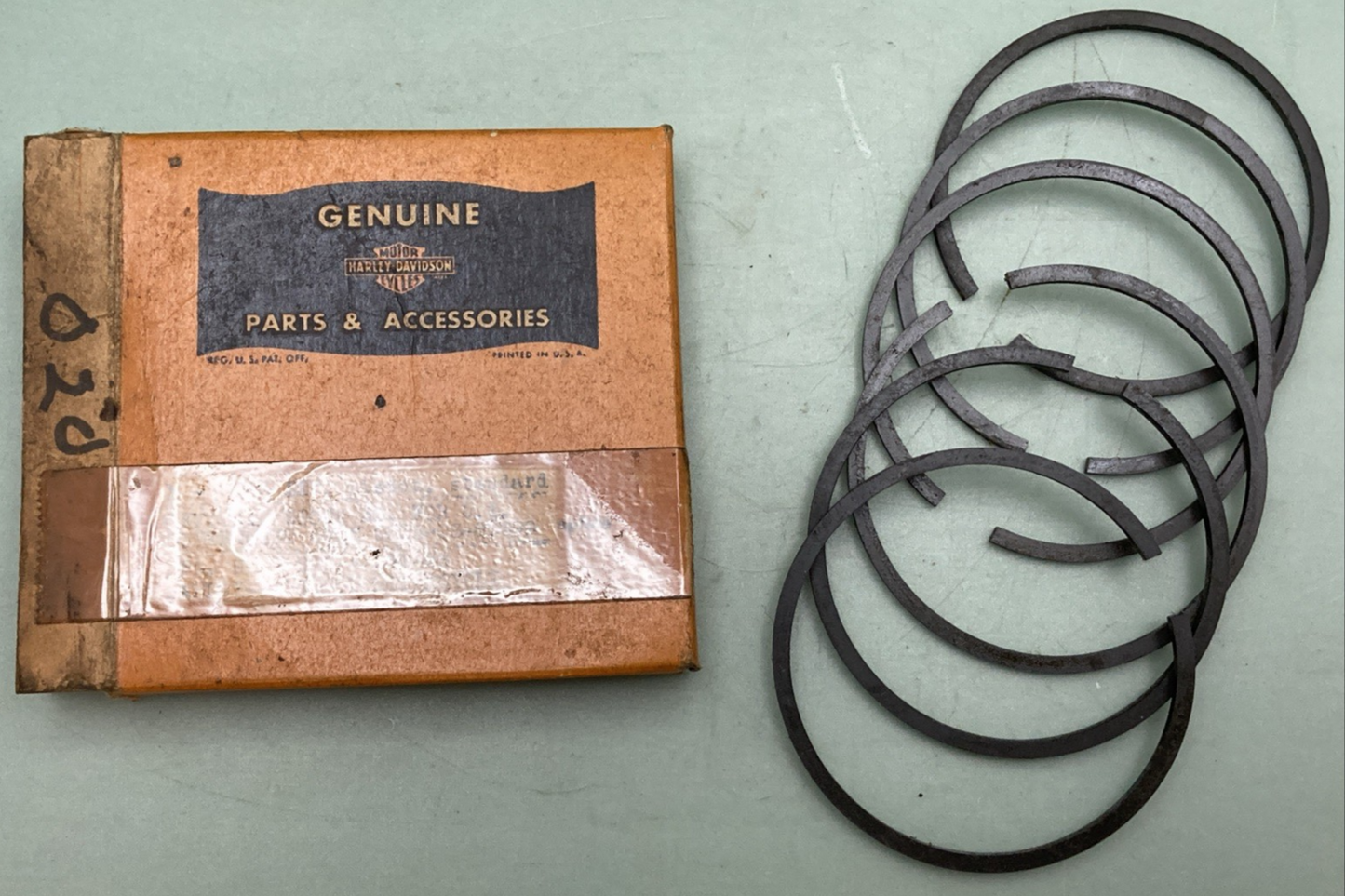 NEW GENUINE HARLEY-DAVIDSON 261-38 Ring set, piston Std.