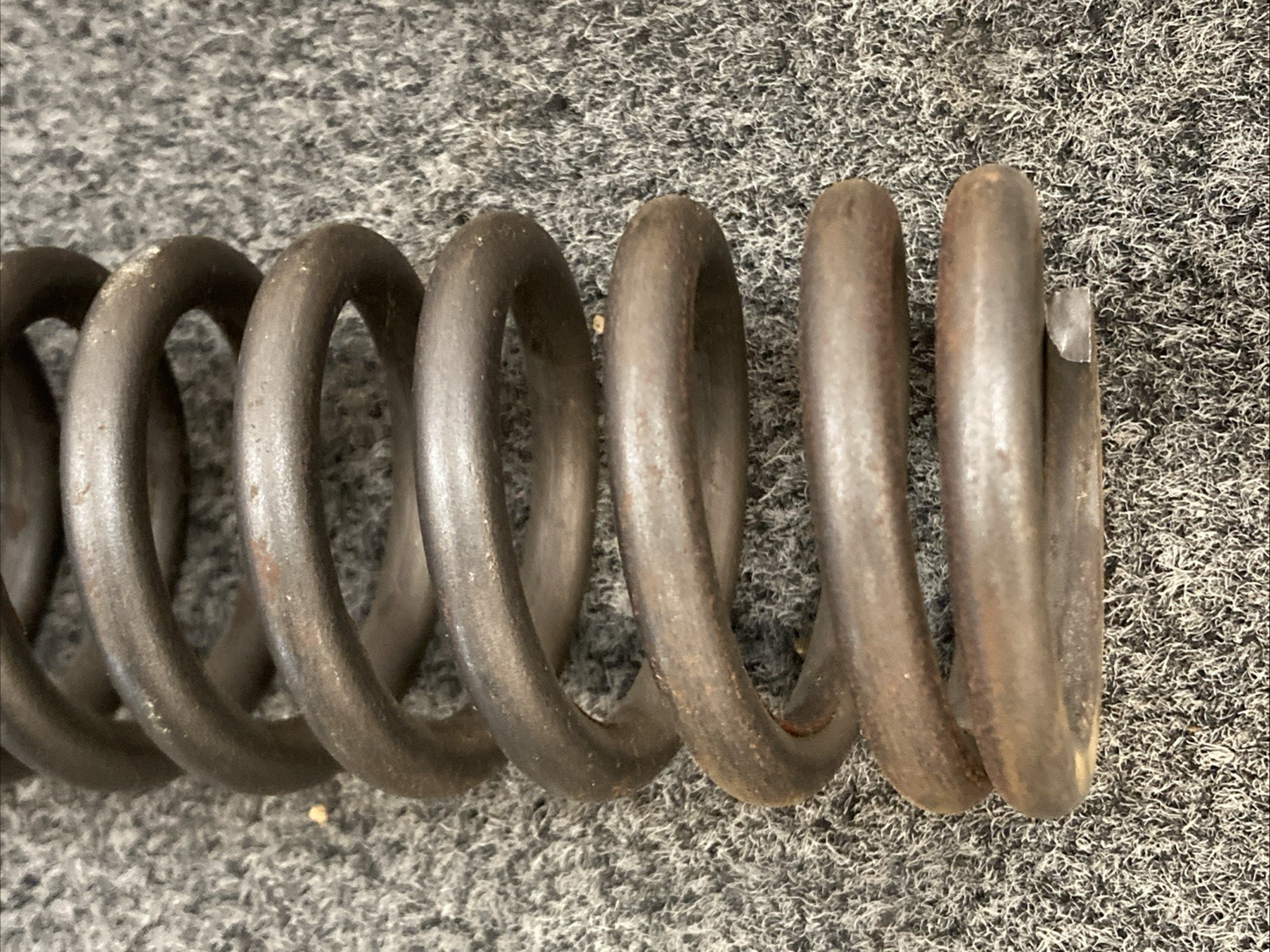 NEW REPLACES HARLEY DAVIDSON 54550-67 SPRING, REAR SHOCK 10"