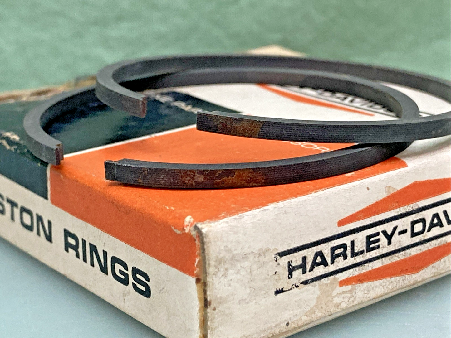 NEW GENUINE HARLEY-DAVIDSON 22328-47 Ring set, piston +.020"