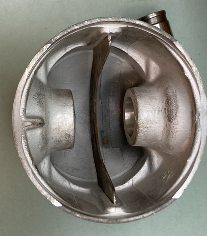 NEW GENUINE HARLEY DAVIDSON 22105-53B 030 PISTON 22122-40A