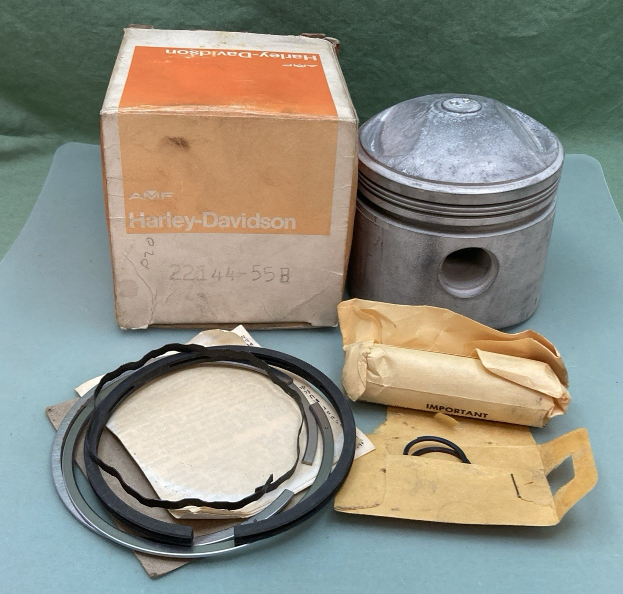 NEW GENUINE HARLEY DAVIDSON 22144-55B PISTON & RING KIT