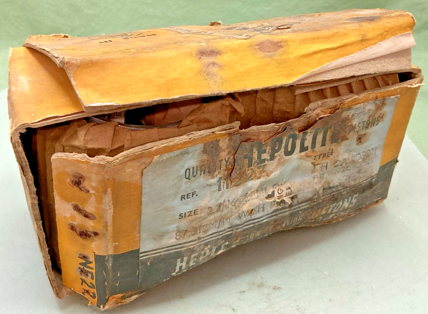 NEW GENUINE HEPOLITE 11227 PISTON SET INCOMPLETE SET