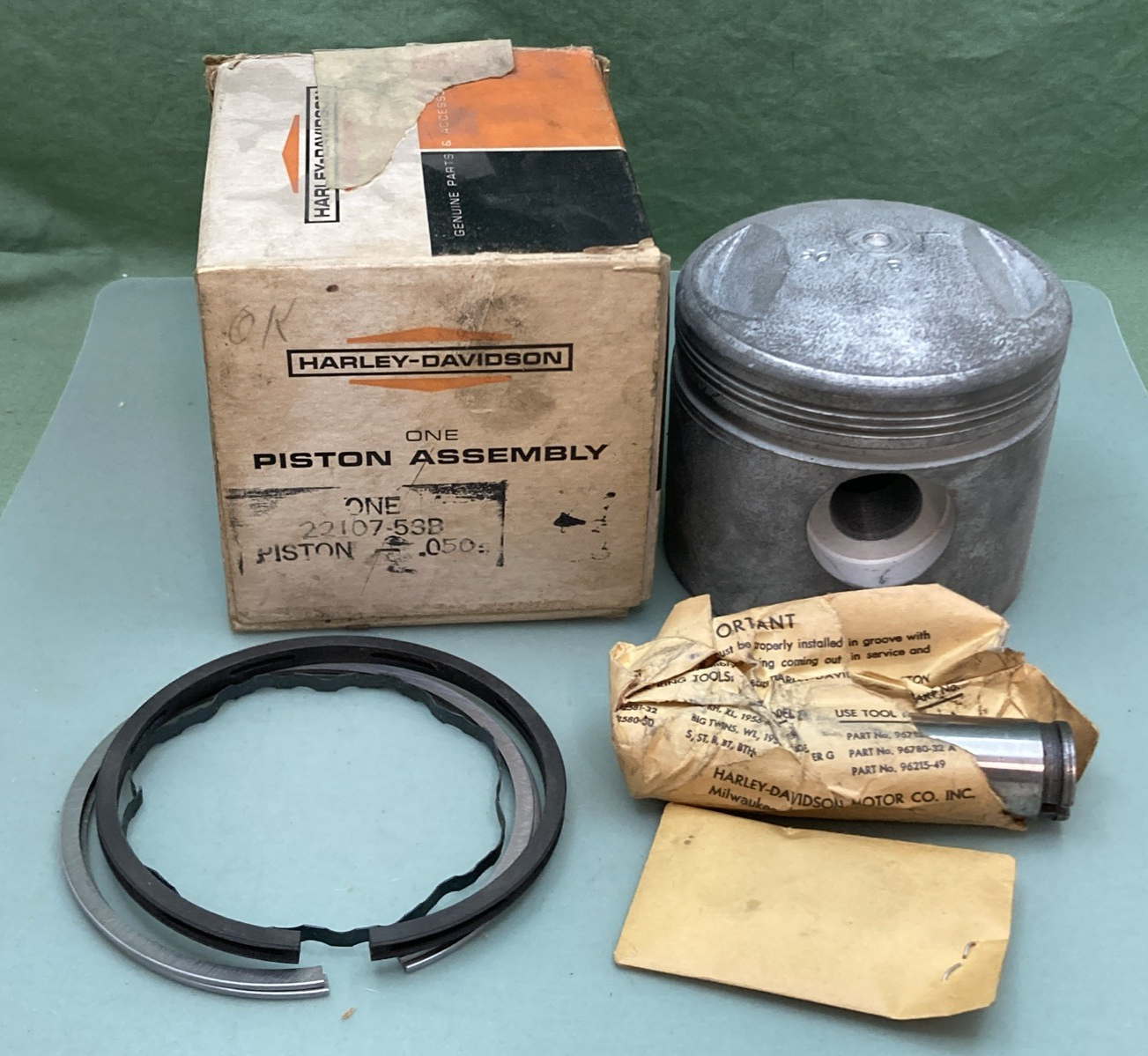 NEW GENUINE HARLEY DAVIDSON 22107-53B 050 PISTON & RING KIT 22121-40A