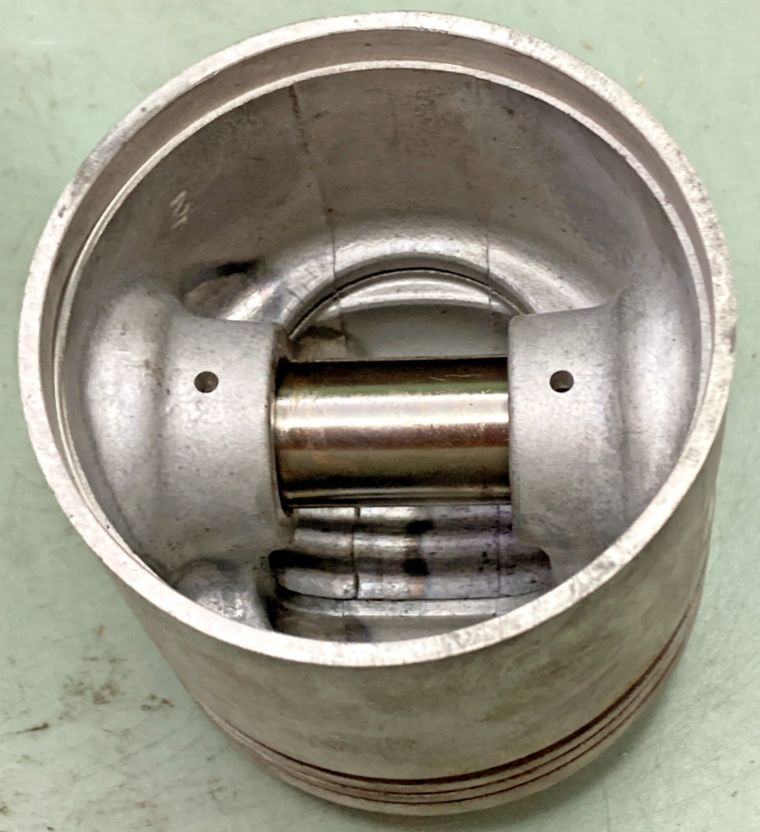 NEW GENUINE DIXIE J-11224 PISTON KIT NO INSTRUCTIONS NO CIRCLIPS FOR HARLEY