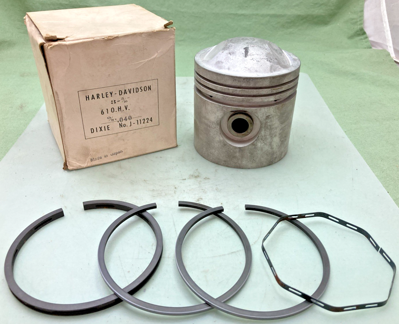 NEW GENUINE DIXIE J-11224 PISTON KIT NO INSTRUCTIONS NO CIRCLIPS FOR HARLEY