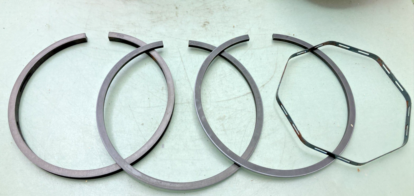 NEW GENUINE DIXIE J-11224 PISTON KIT, INSTRUCTIONS AND CIRCLIPS FOR HARLEY