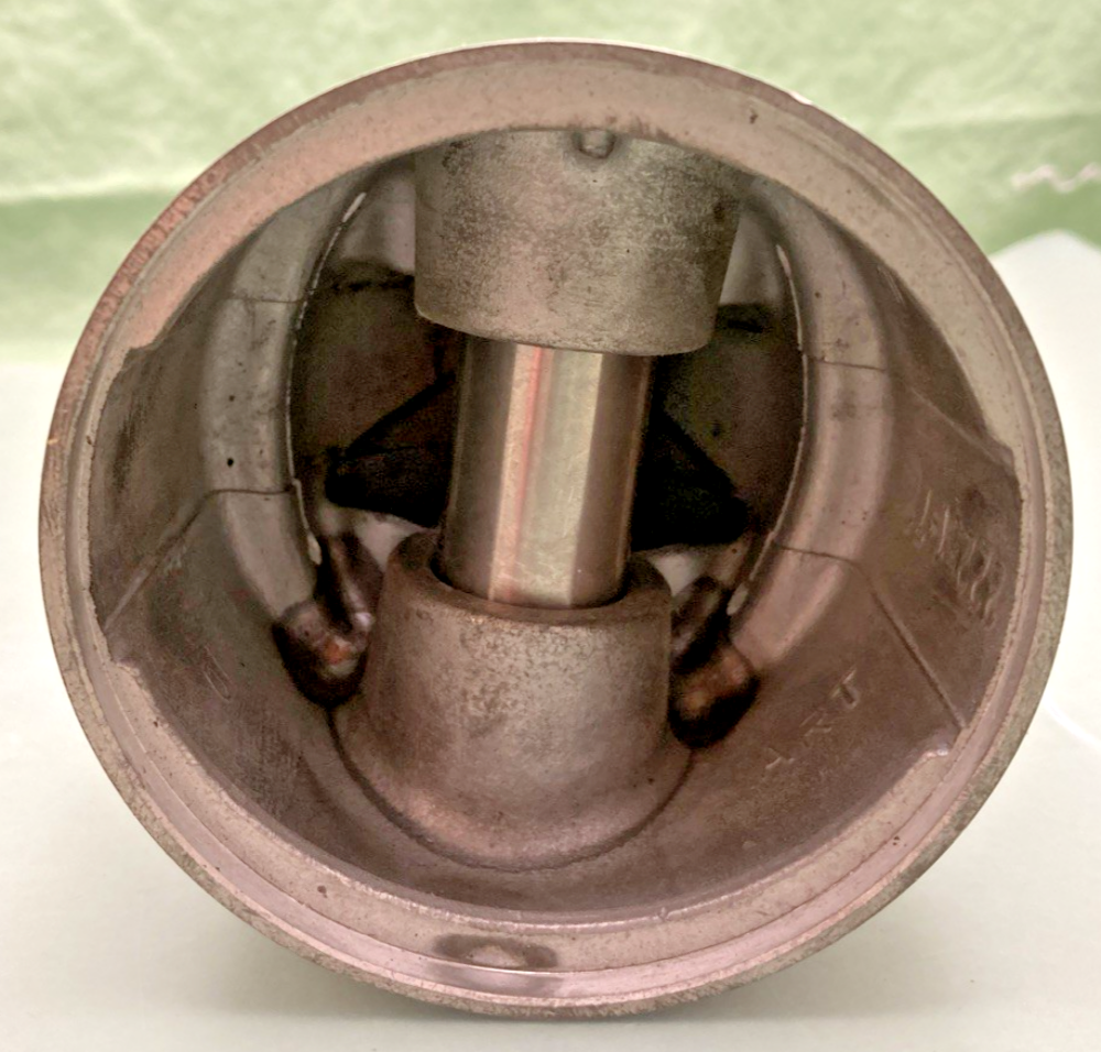 NEW GENUINE HARLEY DAVIDSON J-17551 PISTON KIT, 3-3/16 BORE O/S .010