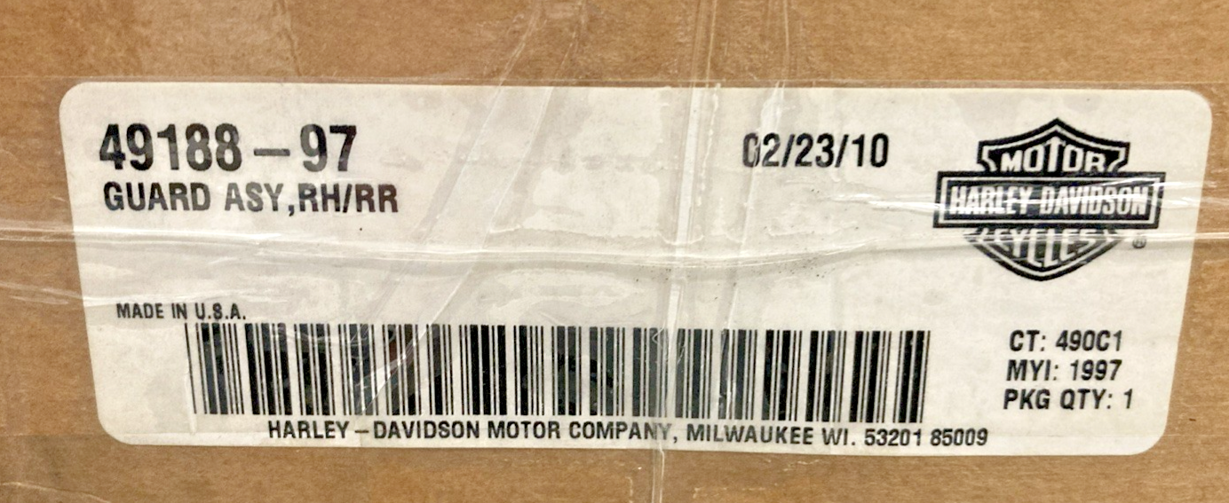 NEW GENUINE HARLEY DAVIDSON 49188-97 GUARD ASY, RH/RR