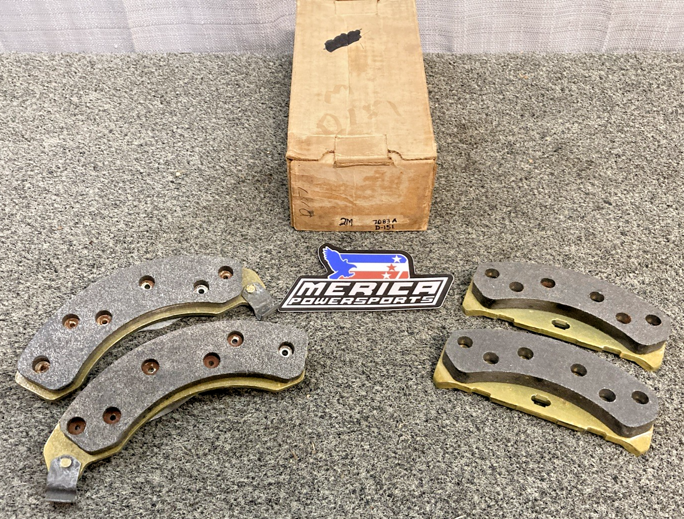 NEW 7083A D-151 FRONT DISC BRAKE PAD SET, FORD MUSTANG 1980-1981 (4 CYL)