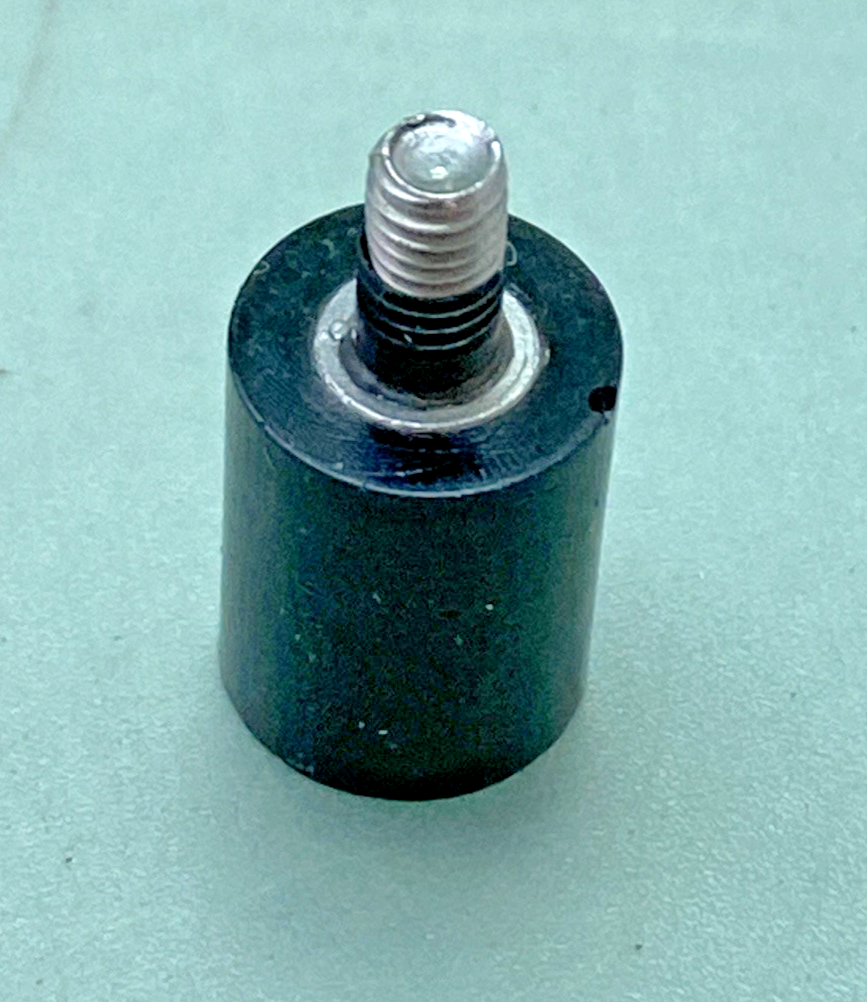 NEW REPLACES SERVER 81058 FOOT WITH SCREW
