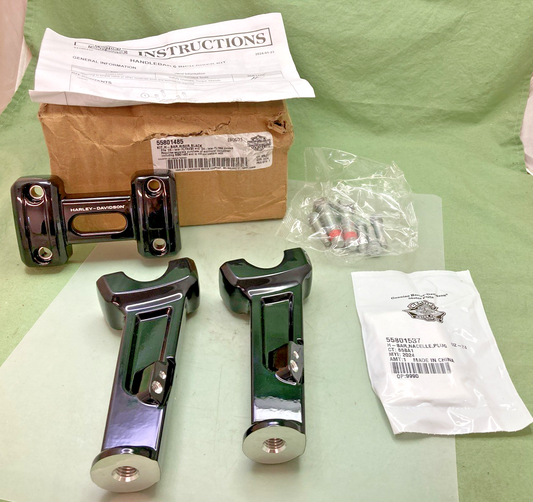 NEW GENUINE HARLEY DAVIDSON 55801485 H-BAR RISER KIT, BLACK