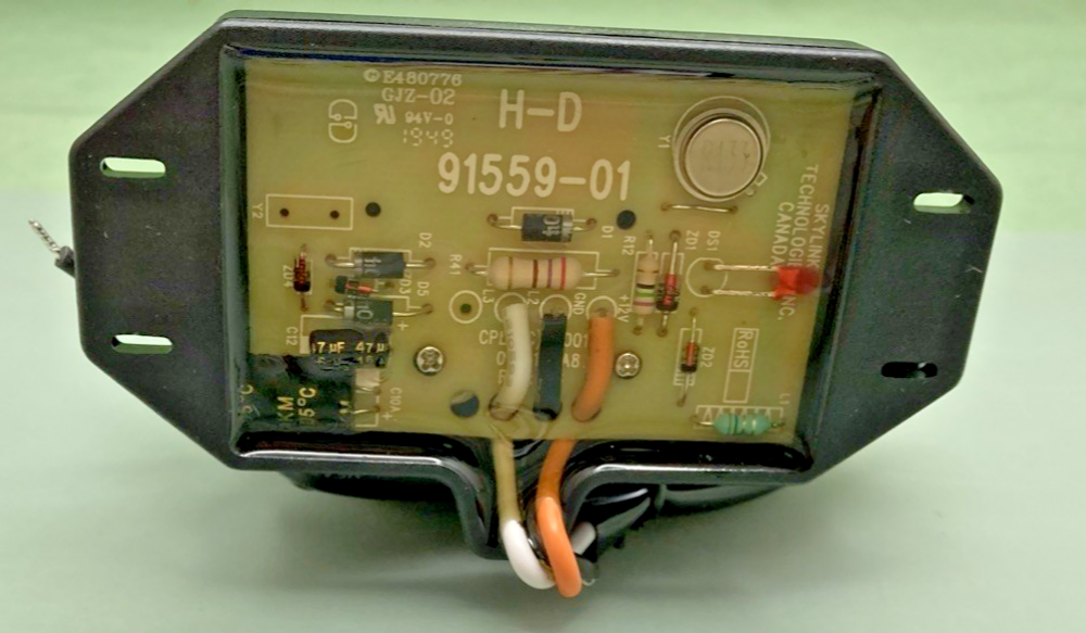 NEW GENUINE HARLEY DAVIDSON 91561-01B REMOTE CONTROL GARAGE DOOR OPENER KIT