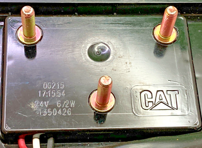 NEW GENUINE CAT 135-0426 SIGNAL LIGHT