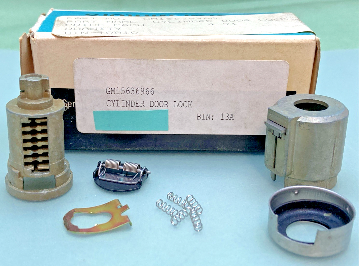 NEW GENUINE GM 15636966 CYLINDER DOOR LOCK