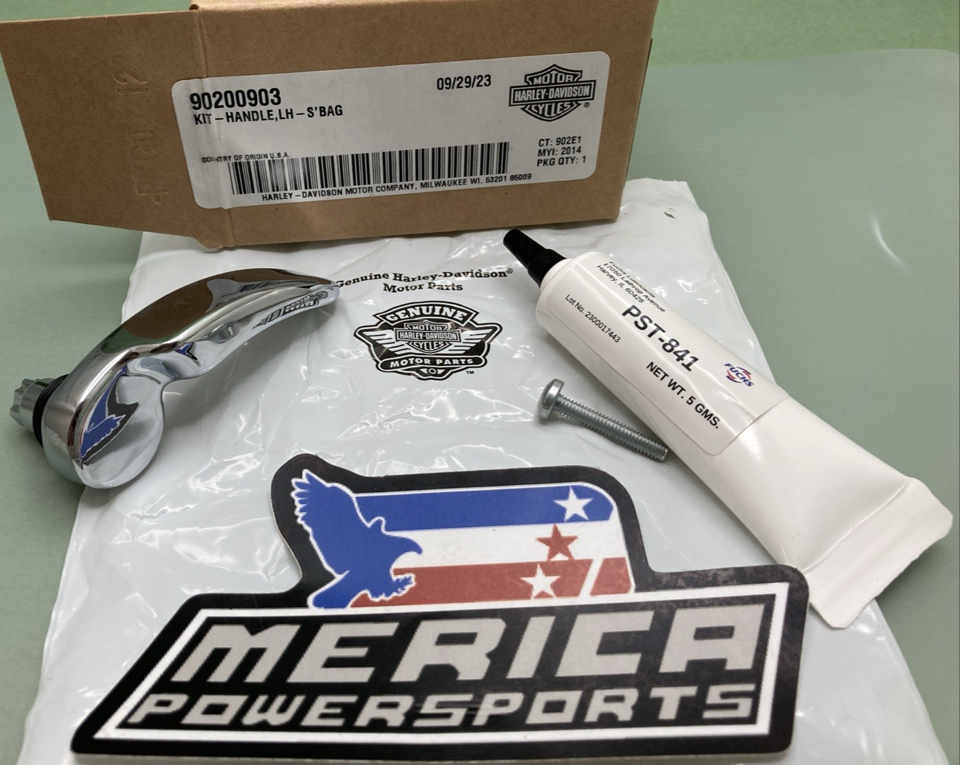 NEW GENUINE HARLEY DAVIDSON 90200903 SADDLEBAG LATCH LEVER (LH), TOURING 14-24