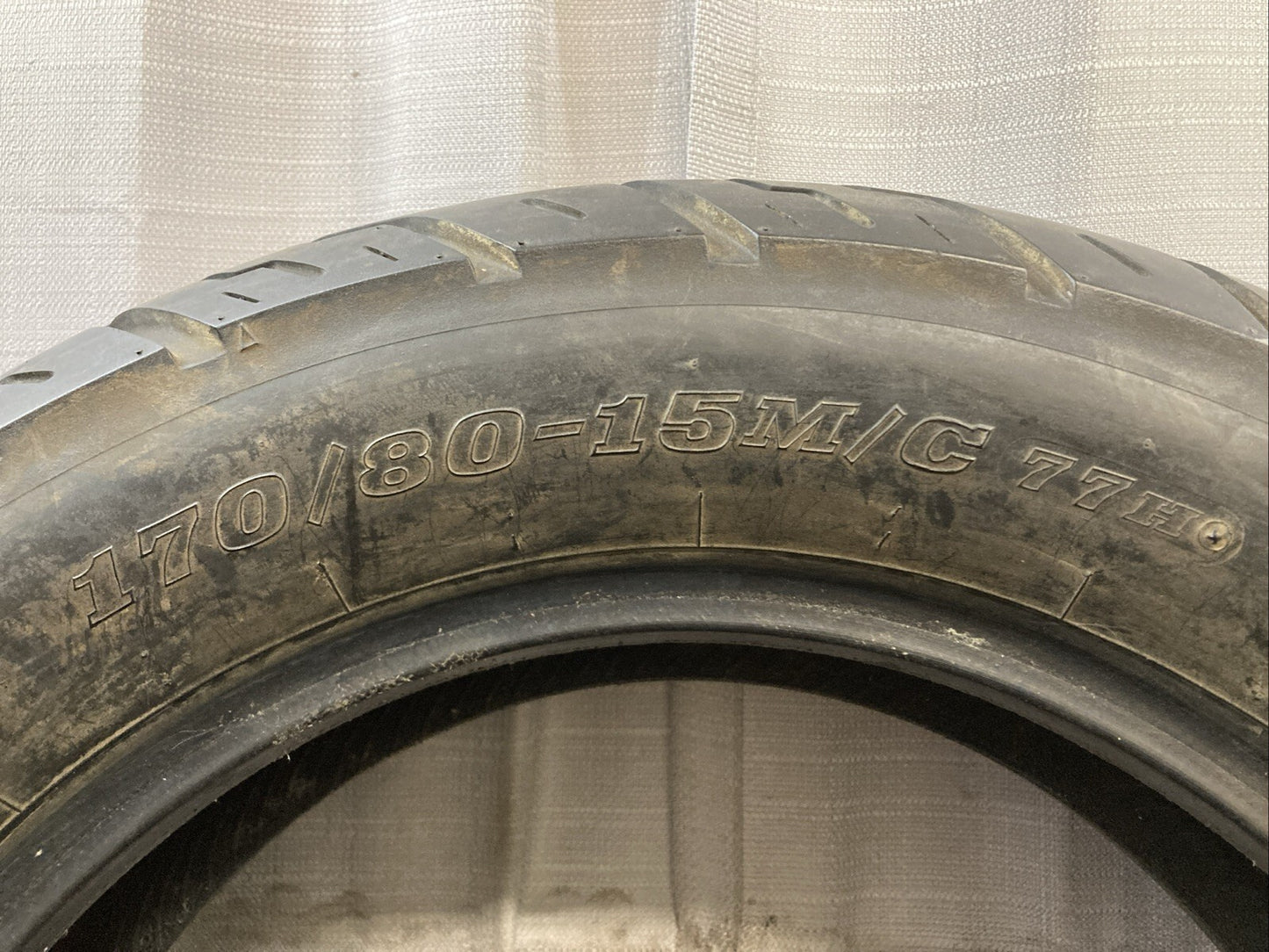 DUNLOP K555J 170/80-15 77H TL REAR M/C TIRE 4015-98