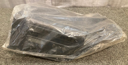 New Genuine Yamaha 5FUF16910000 Flap, Right Rear 5FU-F1691-00-00