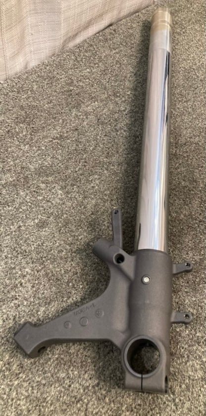 Honda 51525-MGE-003 Pipe L Slide New Genuine