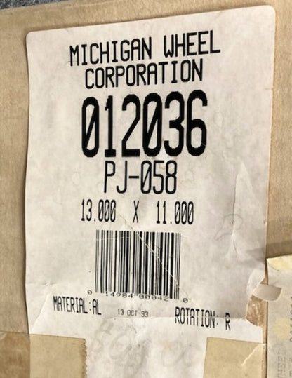 Michigan 012036 Alum. RH Propeller 3 Blade 13 Spline 13" x 11" New Genuine