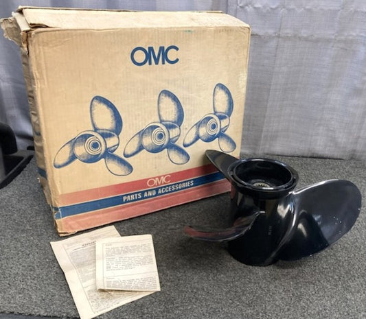 OMC 391200 Propeller 3 Blade 15 Spline 15" x 17" New Genuine