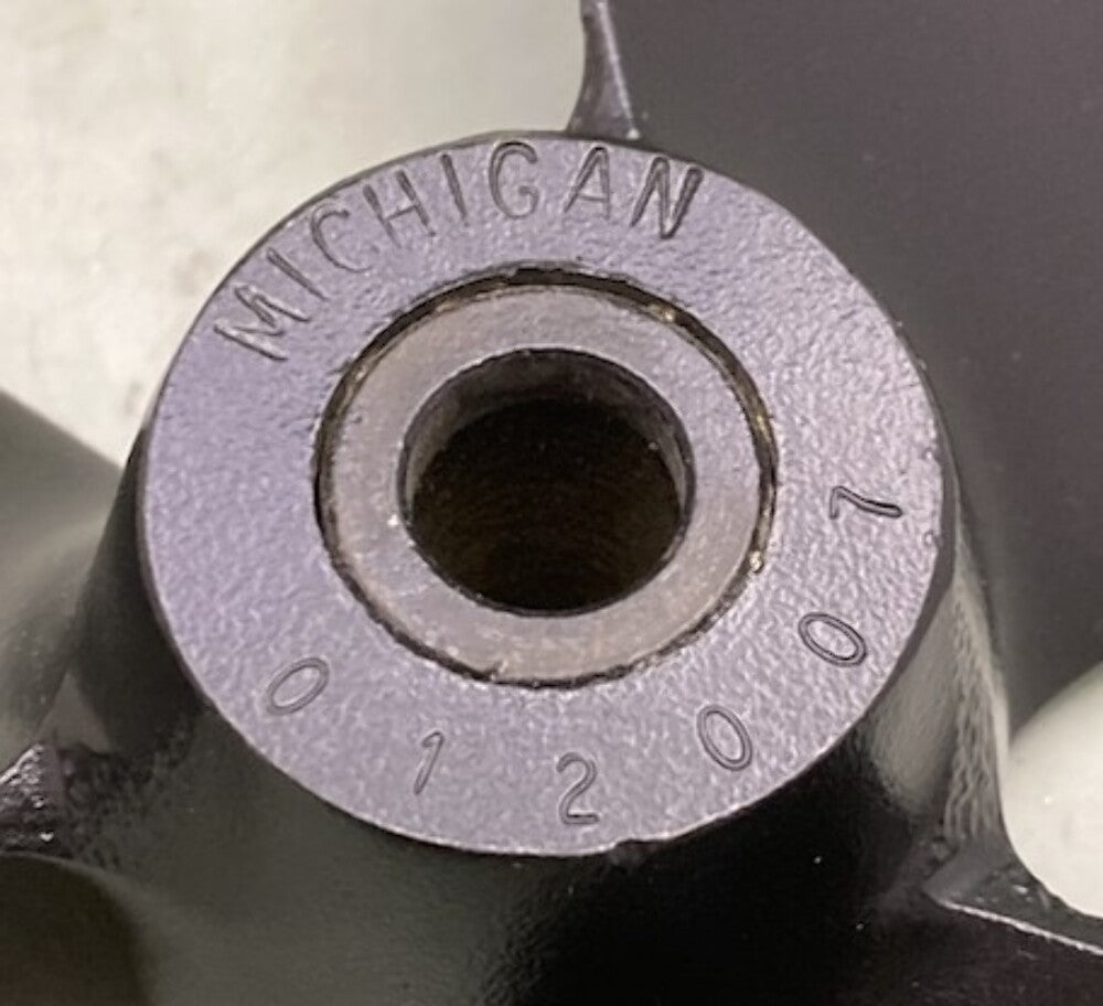 Michigan 012007 Alum. RH Propeller 3 Blade 8.25" x 8.5" New Genuine