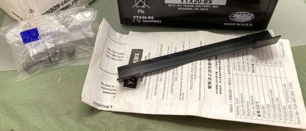 Yuasa YTX20-BS Wet Battery Acid has been added New Genuine