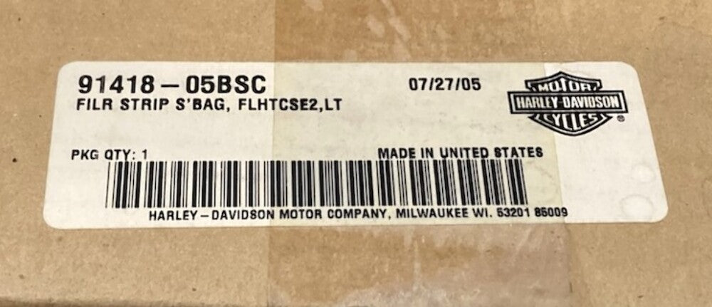 Harley Davidson 91418-05BSC Saddlebag Filler Trim Strip Set New Genuine