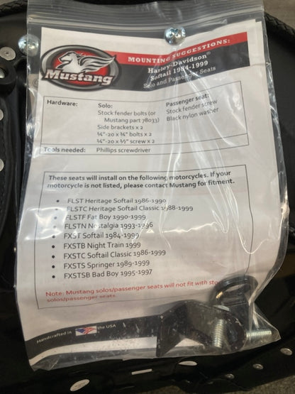 Mustang 75757 Wide Vintage Solo Seat New Genuine