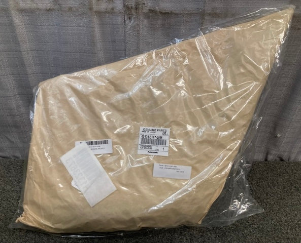 KAWASAKI 49131-5147-25M SHROUDENGINE,RH,UP G New Genuine