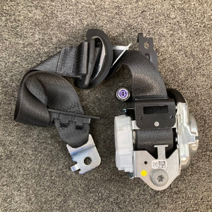 General Motors 84493990 Jet Black Seat Belt New Genuine