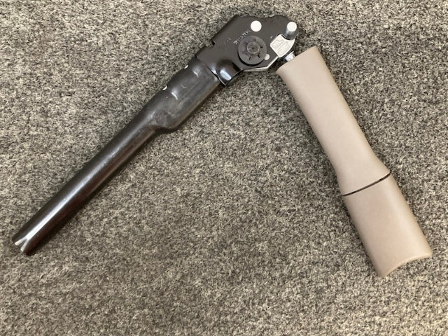 General Motors 19329224 Dune Driver Seat Belt Tensioner Kit New Genuine