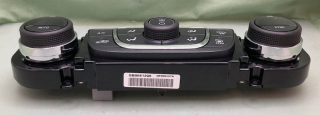 General Motors 23453509 Heating and Air Conditioning Control Panel New Genuine