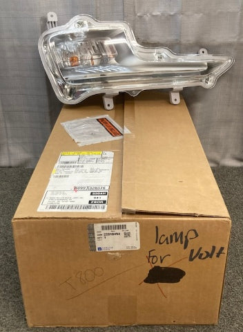 General Motors 22810494 Passenger Side Front Turn Signal Lamp 25958993 New Genuine