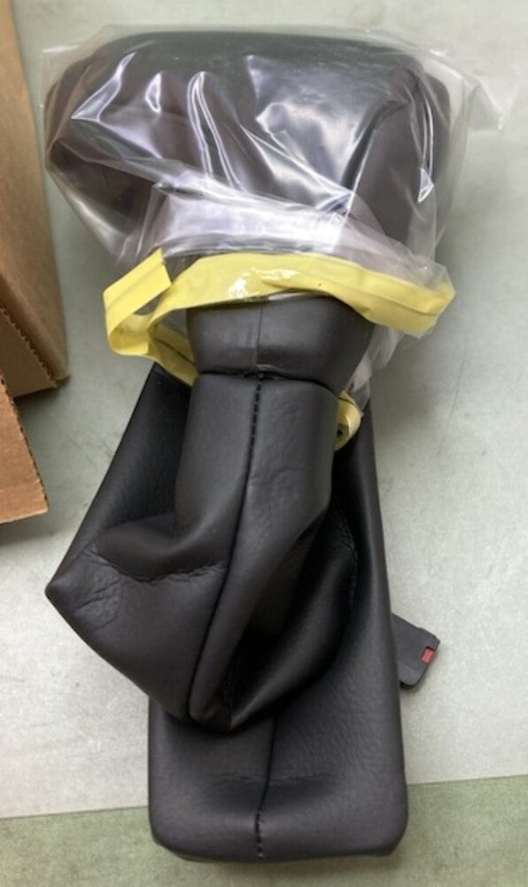 GM 84024373 Black Automatic Transmission Control Lever Knob New Genuine