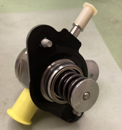 GM 12658481 Mechanical Fuel Pump New Genuine