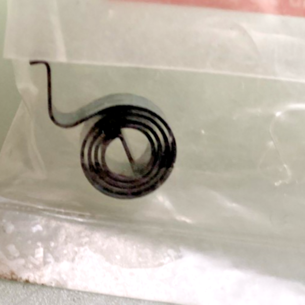 NEW GENUINE SUZUKI 31135-38B00 BRUSH SPRING