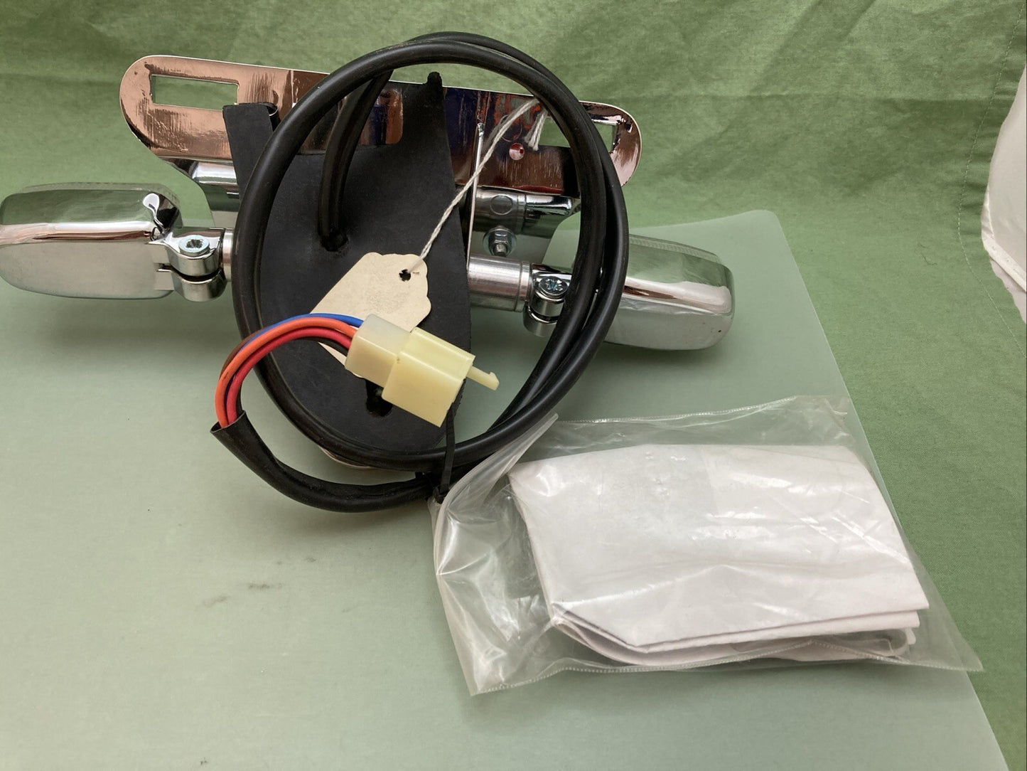 NEW GENUINE NBCA 1046ES THRUXTON/BONNEVILLE Bolt On Lighting Kit Euro Style