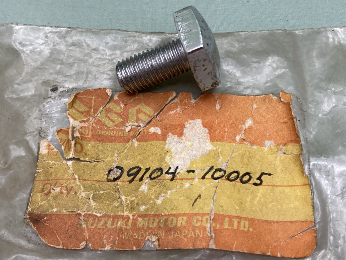 NEW GENUINE SUZUKI 09104-10005 Bolt