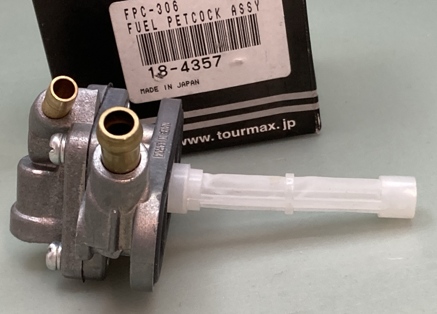 NEW GENUINE TOUR MAX 18-4357 FUEL PETCOCK ASSY