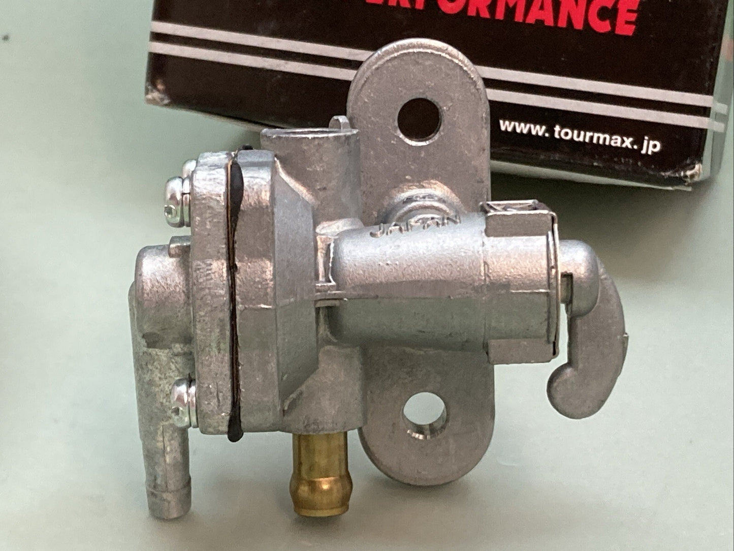 NEW GENUINE TOUR MAX 18-4358 FUEL PETCOCK ASSY