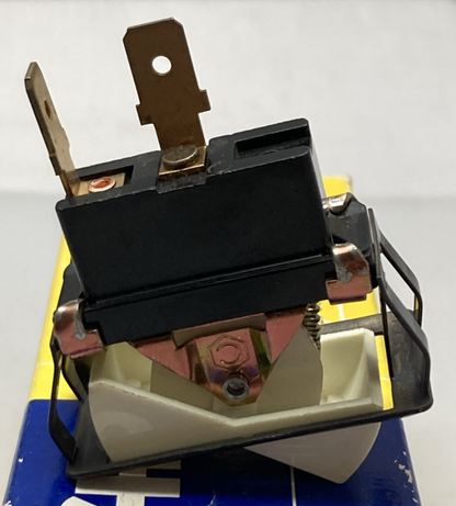 NEW GENUINE COLE HERSEE 57001-09 ROCKER SWITCH