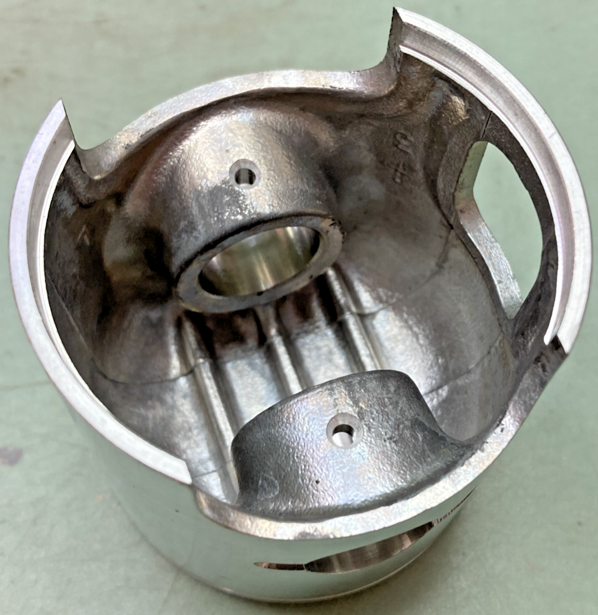 NEW GENUINE KAWASAKI 13001-1220 PISTON