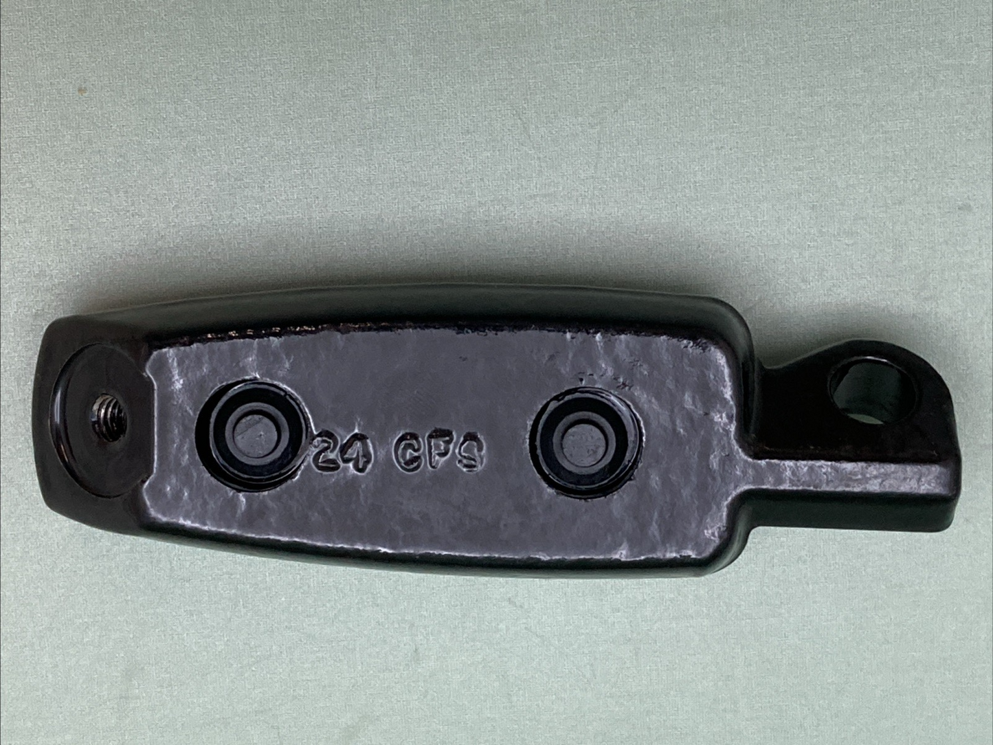 NEW GENUINE HARLEY DAVIDSON 33134-07CAZ FOOTPEG ASY, RH