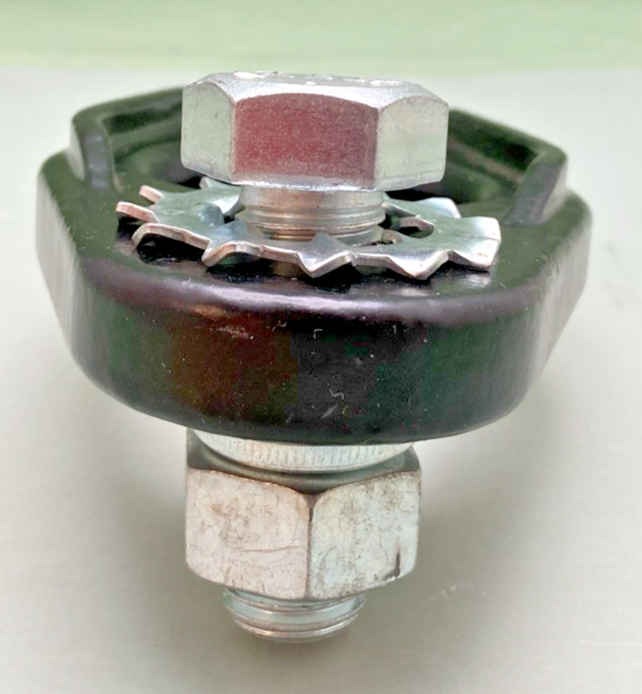 NEW  REPLACES MOOSE UTILITY DIVISION A759 THREE WAY CAST HITCH