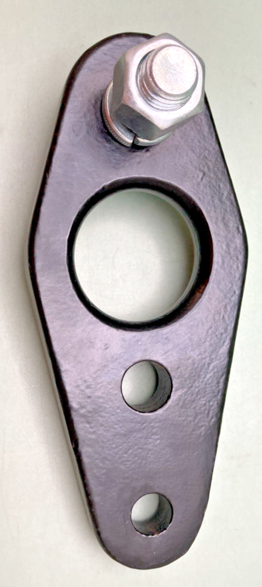 NEW  REPLACES MOOSE UTILITY DIVISION A759 THREE WAY CAST HITCH