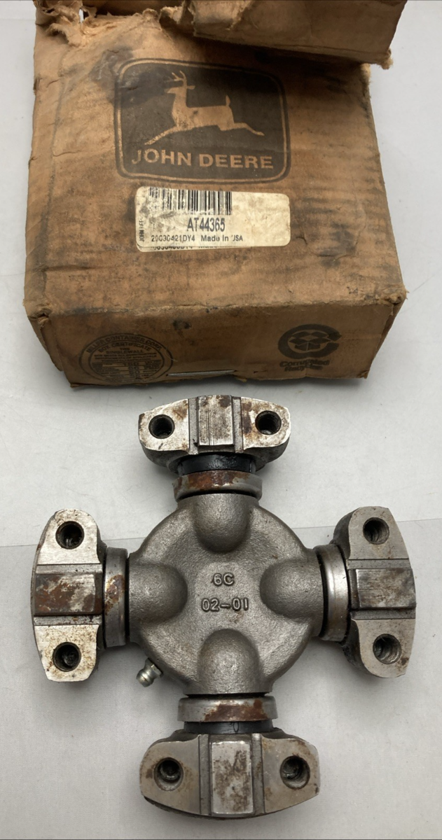 NEW GENUINE JOHN DEERE AT44365 CROSS AND BEARING ASSEMBLY